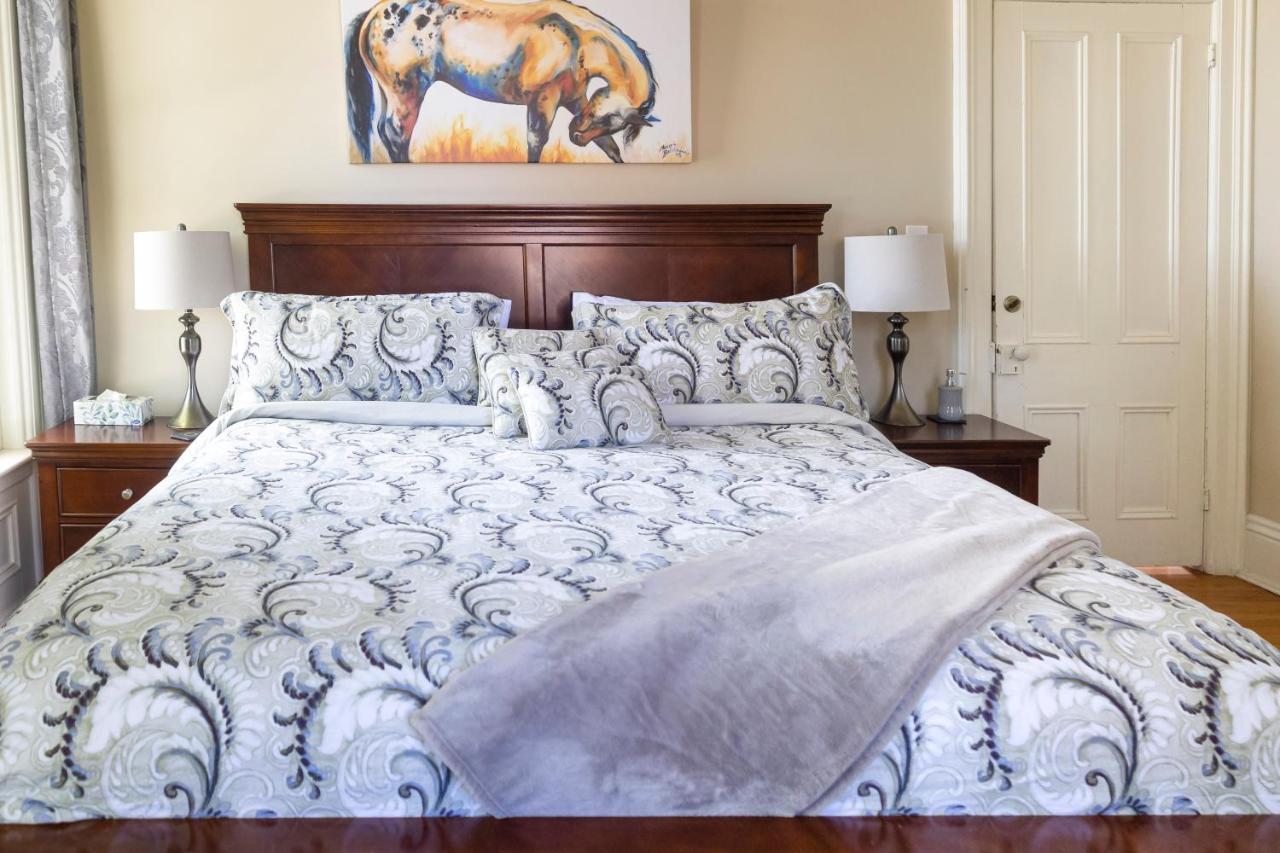 Anneken 1000 Islands B&B Luxury Suites & Spa Броквилл Экстерьер фото